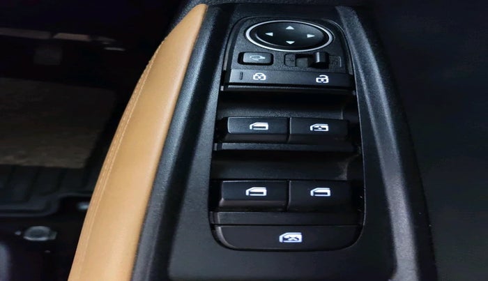 2024 KIA SONET 	 HTX 1.0 TURBO DCT, Petrol, Automatic, 16,105 km, interior