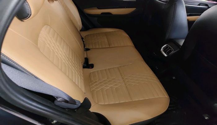 2024 KIA SONET 	 HTX 1.0 TURBO DCT, Petrol, Automatic, 16,105 km, interior