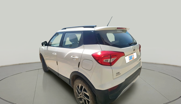 2023 Mahindra XUV300 W8 (O) 1.2 PETROL AMT, Petrol, Automatic, 9,736 km, exterior