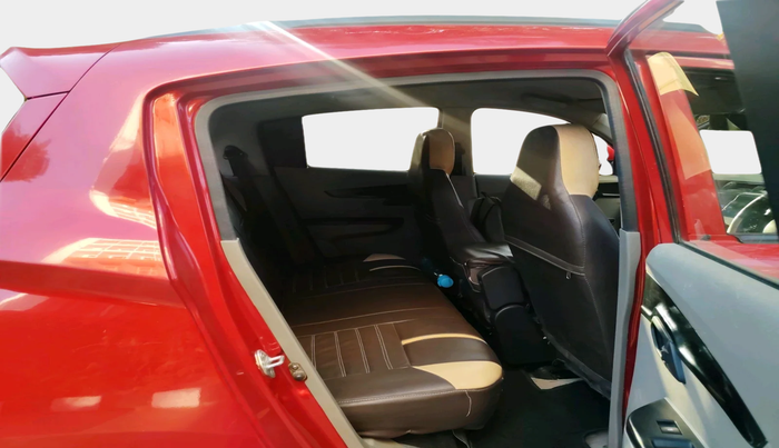 2017 Mahindra Kuv100 K4 6 STR, Petrol, Manual, 50,047 km, interior