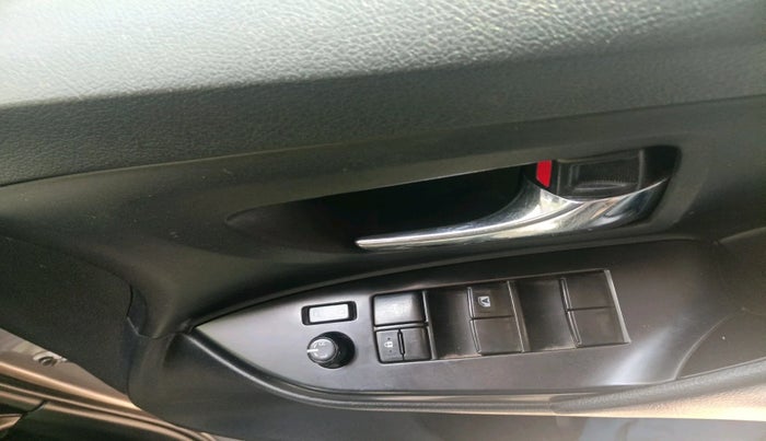 2018 Toyota Innova Crysta 2.4 GX 8 STR, Diesel, Manual, 2,16,821 km, interior