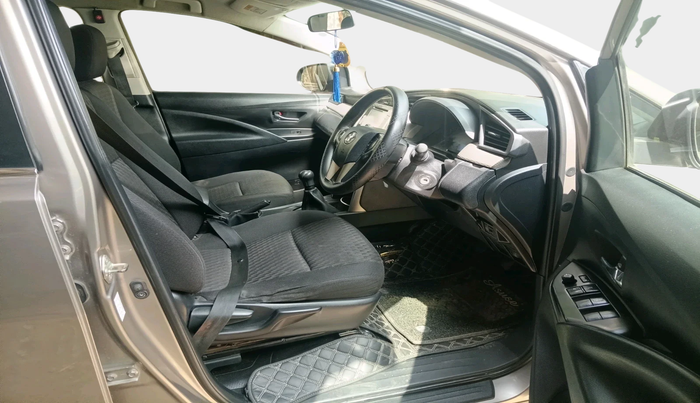 2018 Toyota Innova Crysta 2.4 GX 8 STR, Diesel, Manual, 2,16,821 km, interior