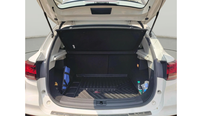 2022 MG ASTOR SMART 1.5 MT, Petrol, Manual, 37,689 km, exterior