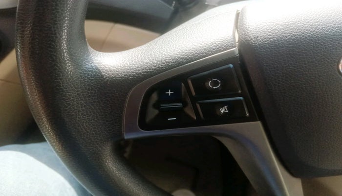 2016 Hyundai Verna 1.6 VTVT SX, Petrol, Manual, 1,01,456 km, interior