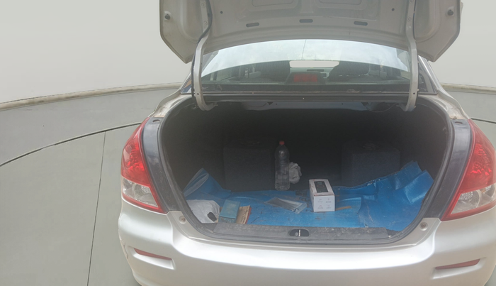 2010 Maruti Swift Dzire LXI, Petrol, Manual, 1,00,451 km, exterior