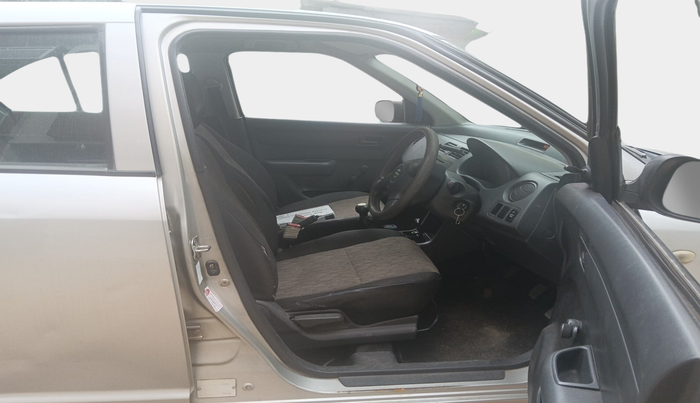 2010 Maruti Swift Dzire LXI, Petrol, Manual, 1,00,451 km, interior