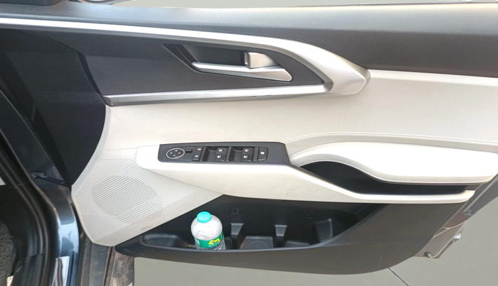 2022 KIA CARENS PRESTIGE 1.5 PETROL 7 STR, Petrol, Manual, 36,538 km, interior