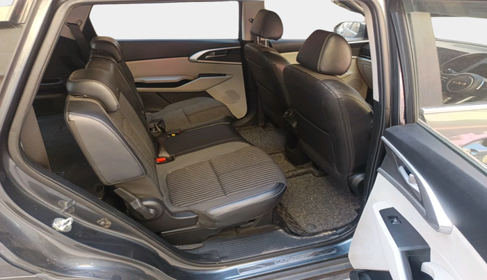 2022 KIA CARENS PRESTIGE 1.5 PETROL 7 STR, Petrol, Manual, 36,538 km, interior