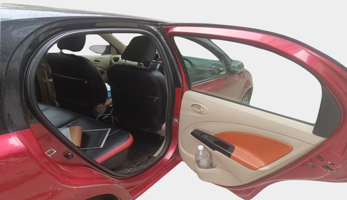 2017 Toyota Etios Liva VX DUAL TONE, Petrol, Manual, 70,994 km, interior
