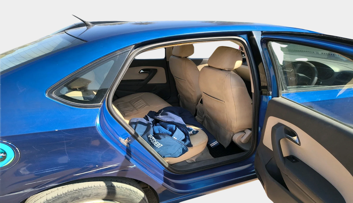 2012 Volkswagen Vento TRENDLINE 1.6, Petrol, Manual, 1,17,124 km, interior