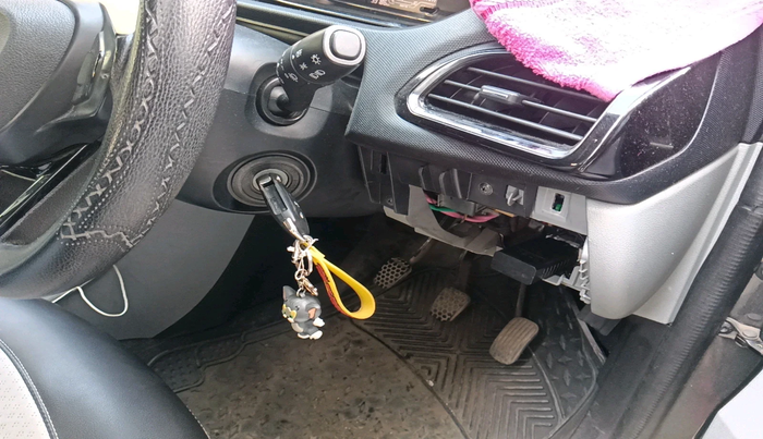 2020 Tata Tiago XZ PLUS PETROL, Petrol, Manual, 33,186 km, interior