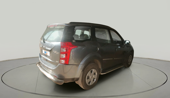 2017 Mahindra XUV500 W6, Diesel, Manual, 88,107 km, exterior