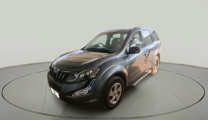 2017 Mahindra XUV500 W6, Diesel, Manual, 88,107 km, exterior