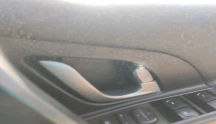 2017 Mahindra XUV500 W6, Diesel, Manual, 88,107 km, interior