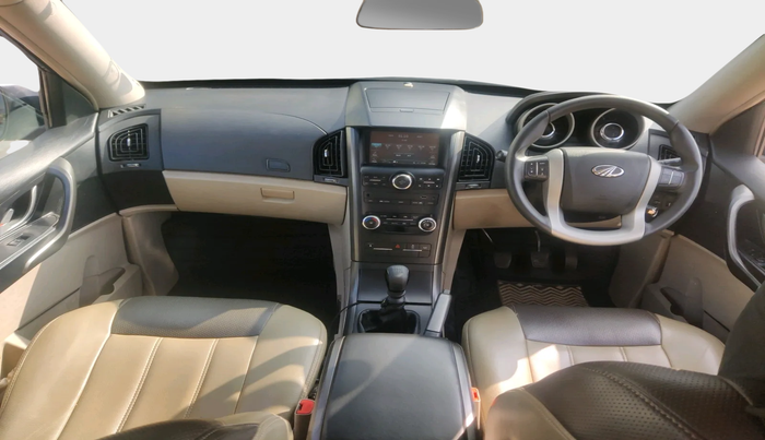 2017 Mahindra XUV500 W6, Diesel, Manual, 88,107 km, interior