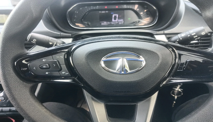 2021 Tata NEXON XM SUNROOF PETROL, Petrol, Manual, 36,685 km, interior