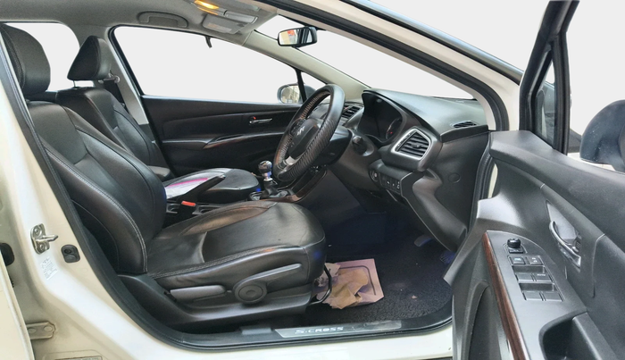 2016 Maruti S Cross ALPHA 1.6, Diesel, Manual, 77,955 km, interior