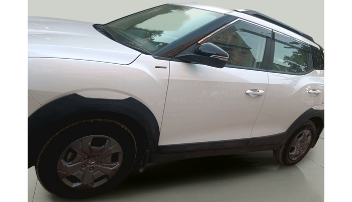 2024 Mahindra XUV 3XO MX3 Pro 1.2 L TCMPFI AT, Petrol, Automatic, 3,291 km, exterior