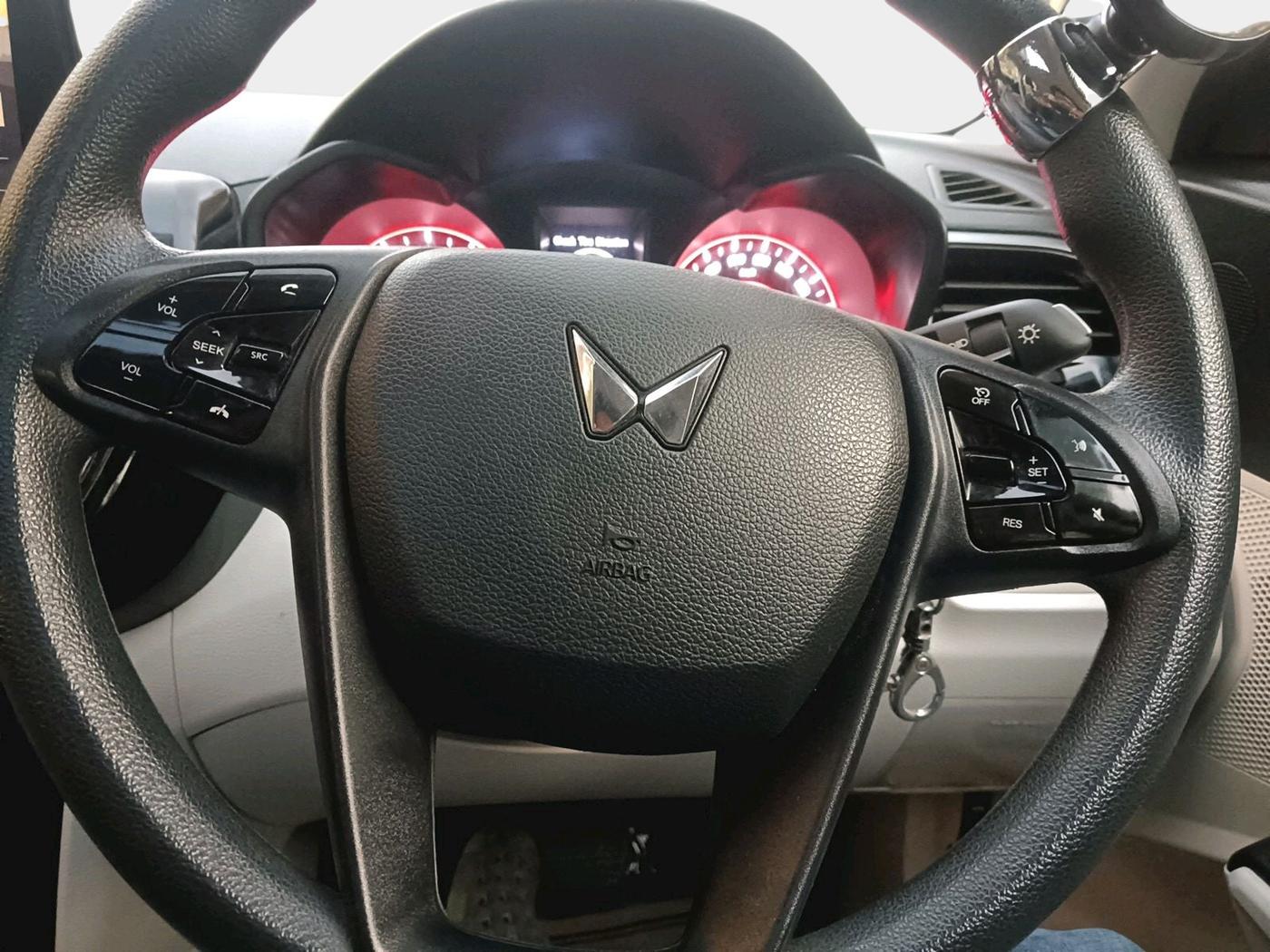 2024 Mahindra XUV 3XO MX3 Pro 1.2 L TCMPFI AT, Petrol, Automatic, 3,291 km, interior