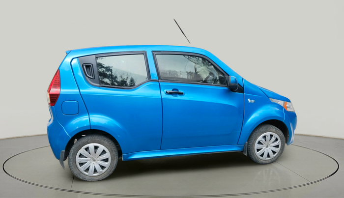 2017 Mahindra E20 Plus P6, Electric, Automatic, 32,978 km, exterior