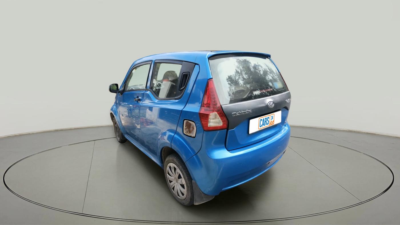 2017 Mahindra E20 Plus P6, Electric, Automatic, 32,978 km, exterior