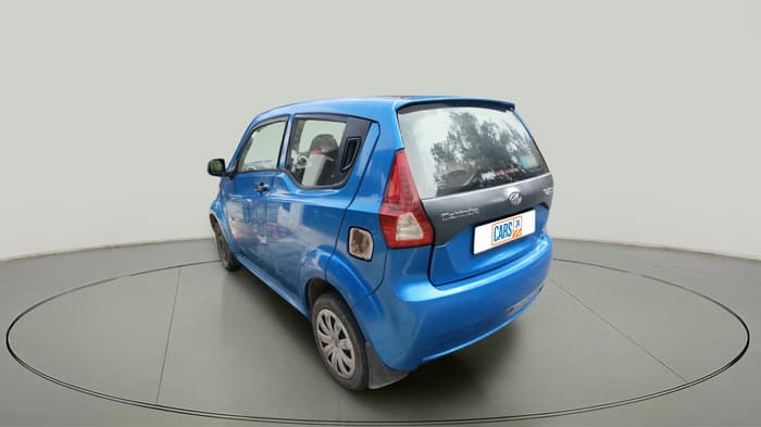 2017 Mahindra E20 Plus P6, Electric, Automatic, 32,978 km, exterior