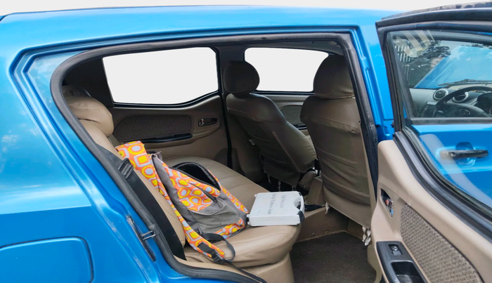 2017 Mahindra E20 Plus P6, Electric, Automatic, 32,978 km, interior