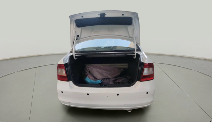 2015 Skoda Rapid 1.6 MPI AMBITION WITH ALLOY, Petrol, Manual, 41,324 km, exterior