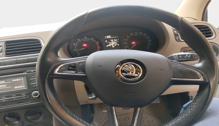 2015 Skoda Rapid 1.6 MPI AMBITION WITH ALLOY, Petrol, Manual, 41,324 km, interior