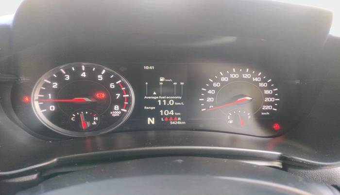 2025 Maruti Swift ZXi Plus Dual Tone AMT, Petrol, Automatic, 5,424 km, interior