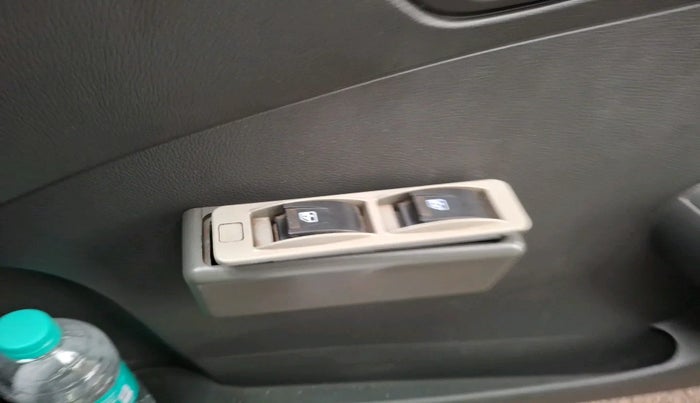 2013 Chevrolet Beat LS DIESEL, Diesel, Manual, 1,16,553 km, interior