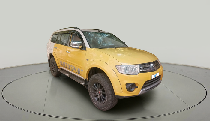 2016 Mitsubishi Pajero Sport 2.5 MT 4X4, Diesel, Manual, 1,25,994 km, exterior