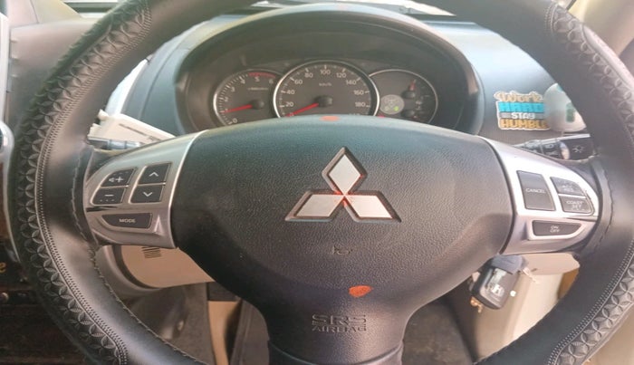 2016 Mitsubishi Pajero Sport 2.5 MT 4X4, Diesel, Manual, 1,25,994 km, interior