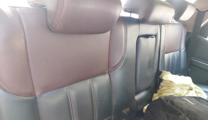 2013 Mahindra XUV500 W8, Diesel, Manual, 1,36,356 km, interior