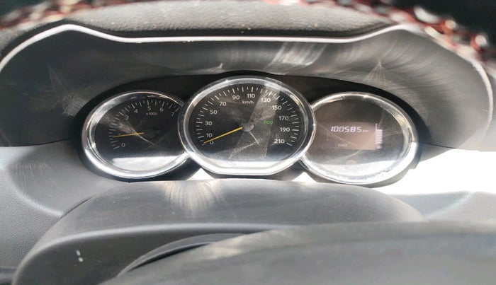 2016 Renault Duster 110 PS RXZ 4X4 MT DIESEL, Diesel, Manual, 1,00,585 km, interior