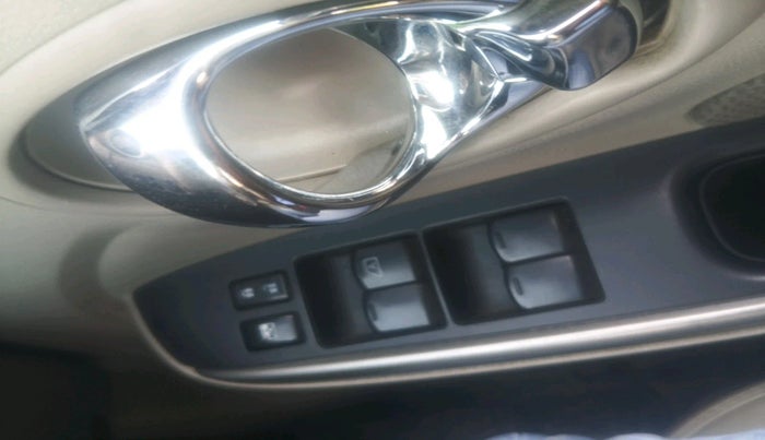 2013 Renault Scala RXL DIESEL, Diesel, Manual, 71,533 km, interior