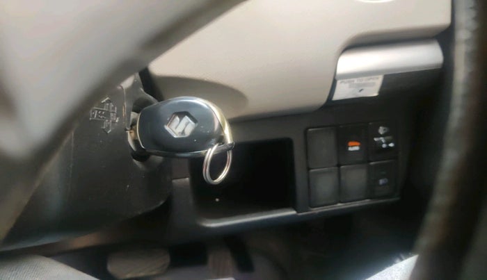 2016 Maruti Wagon R 1.0 VXI AMT, Petrol, Automatic, 69,332 km, interior