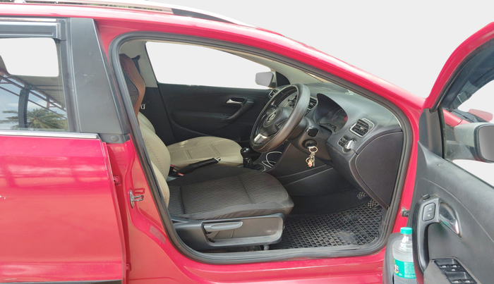 2014 Volkswagen Cross Polo HIGHLINE TDI, Diesel, Manual, 1,21,097 km, interior