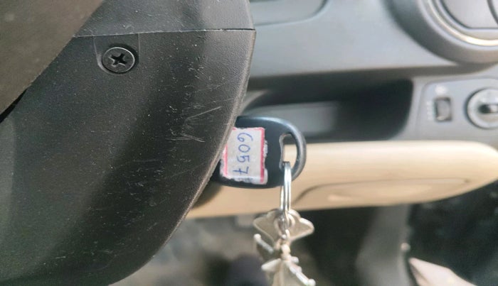 2016 Chevrolet Sail 1.2 LS ABS, Petrol, Manual, 87,257 km, interior