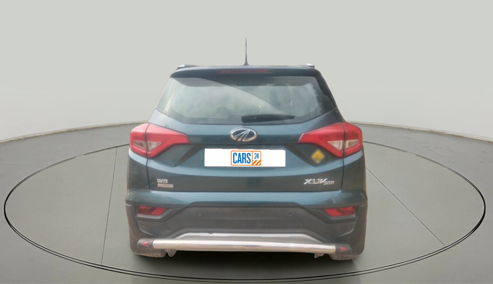 2019 Mahindra XUV300 W8 (O) 1.5 DIESEL AMT, Diesel, Automatic, 1,24,813 km, exterior