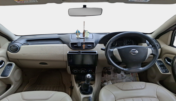 2014 Nissan Terrano XV D THP PREMIUM 110 PS, Diesel, Manual, 1,93,539 km, interior