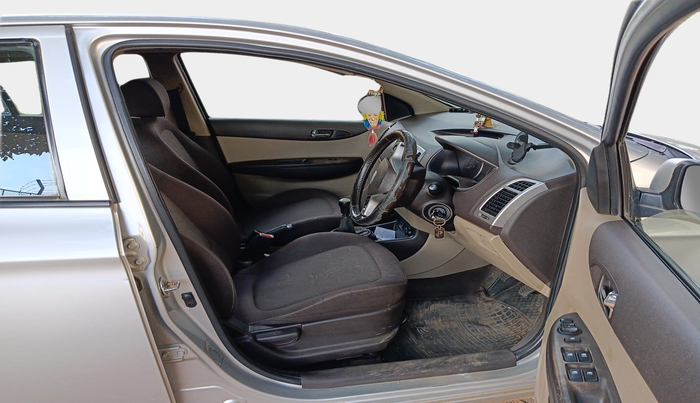 2010 Hyundai i20 SPORTZ 1.2, Petrol, Manual, 1,95,941 km, interior