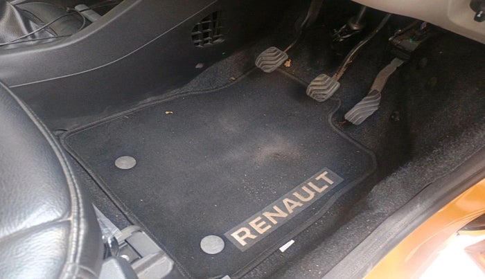 2023 Renault TRIBER RXZ, Petrol, Manual, 10,634 km, interior