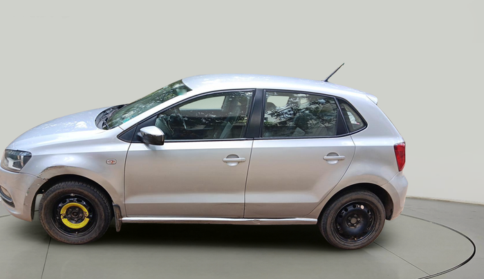 2015 Volkswagen Polo COMFORTLINE 1.2L, Petrol, Manual, 1,23,946 km, exterior
