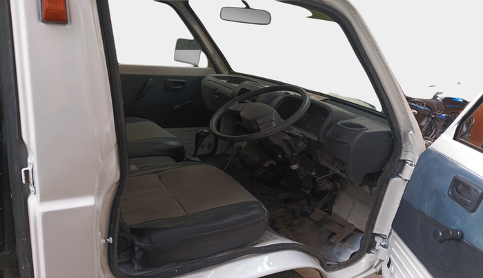 2017 Maruti Omni 5 STR, Petrol, Manual, 60,773 km, interior