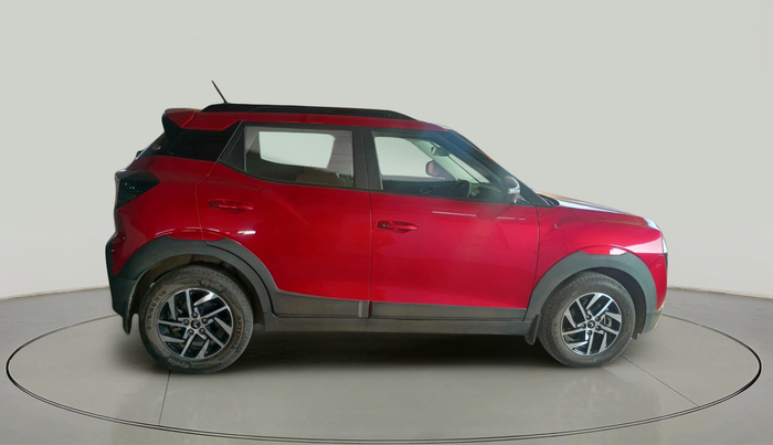 2025 Mahindra XUV 3XO AX5L 1.2 TGDi AT, Petrol, Automatic, 6,008 km, exterior