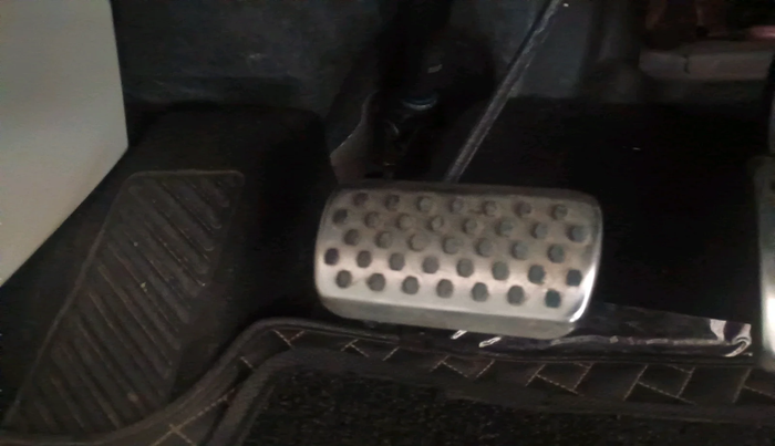 2025 Mahindra XUV 3XO AX5L 1.2 TGDi AT, Petrol, Automatic, 6,008 km, interior