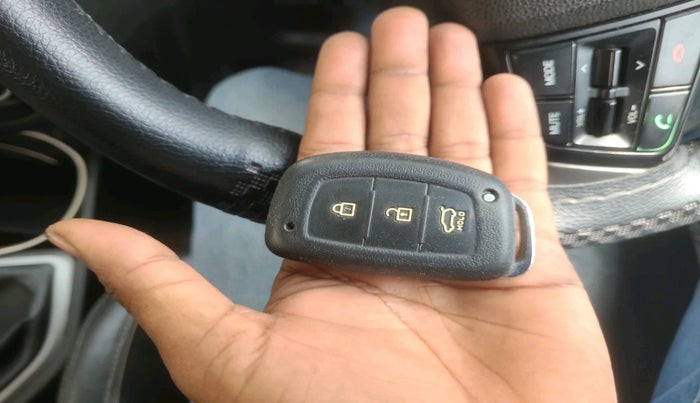 2015 Hyundai Creta SX (O) 1.6 DIESEL, Diesel, Manual, 1,16,475 km, interior