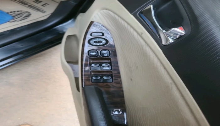 2012 Hyundai Verna FLUIDIC 1.6 CRDI SX, Diesel, Manual, 1,14,450 km, interior