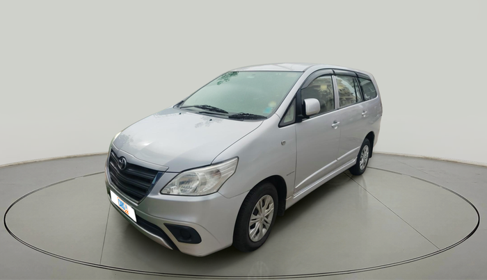 2014 Toyota Innova 2.5 GX 8 STR, Diesel, Manual, 1,06,888 km, exterior